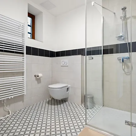 Dva V Centru Velké Meziříčí