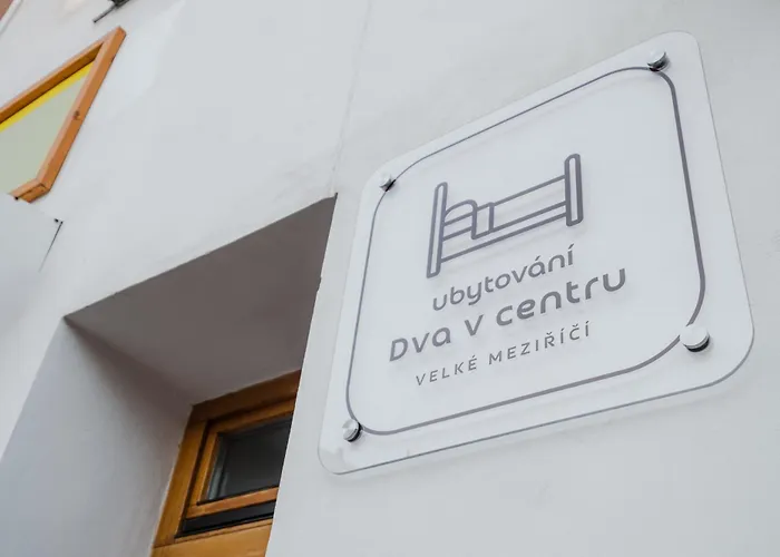 Dva V Centru 民宿 *